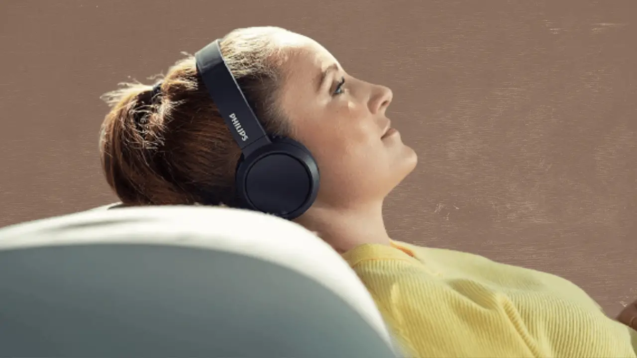 Top 17 Best NoiseCancelling Headphones of 2024 Blush Audio